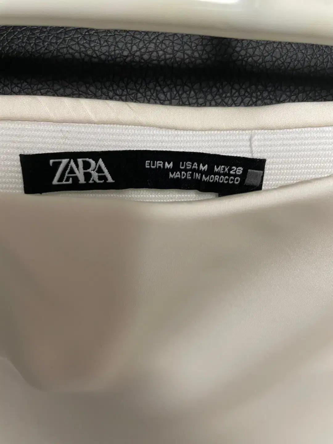 자라(zara)새틴 스커트 m사이즈